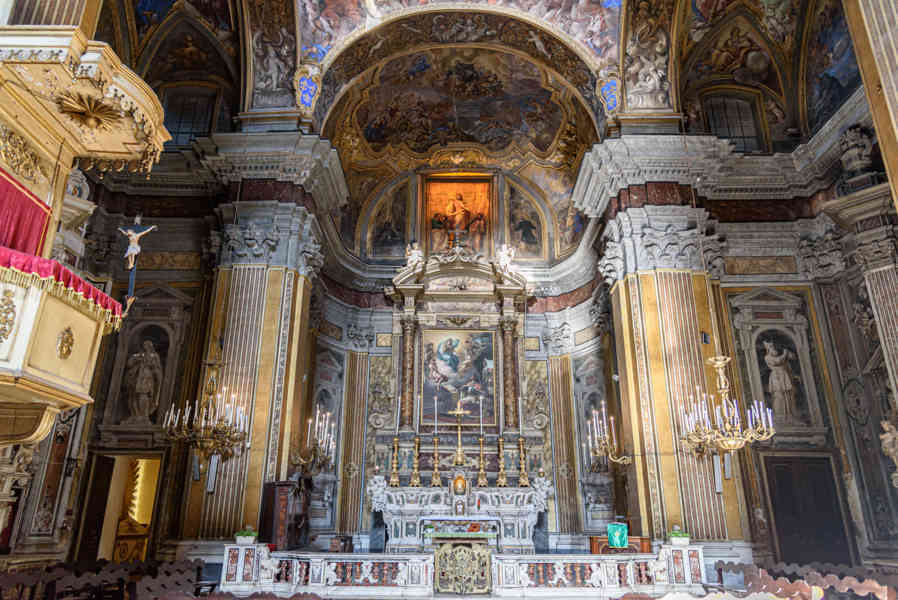 136 - Italia - Nápoles - iglesia de San Ferdinando.jpg